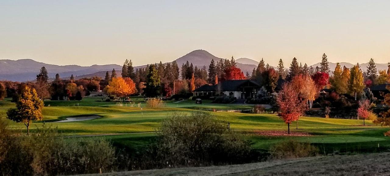 Resort At Eagle Point Golf Club Lodging Kültér fotó